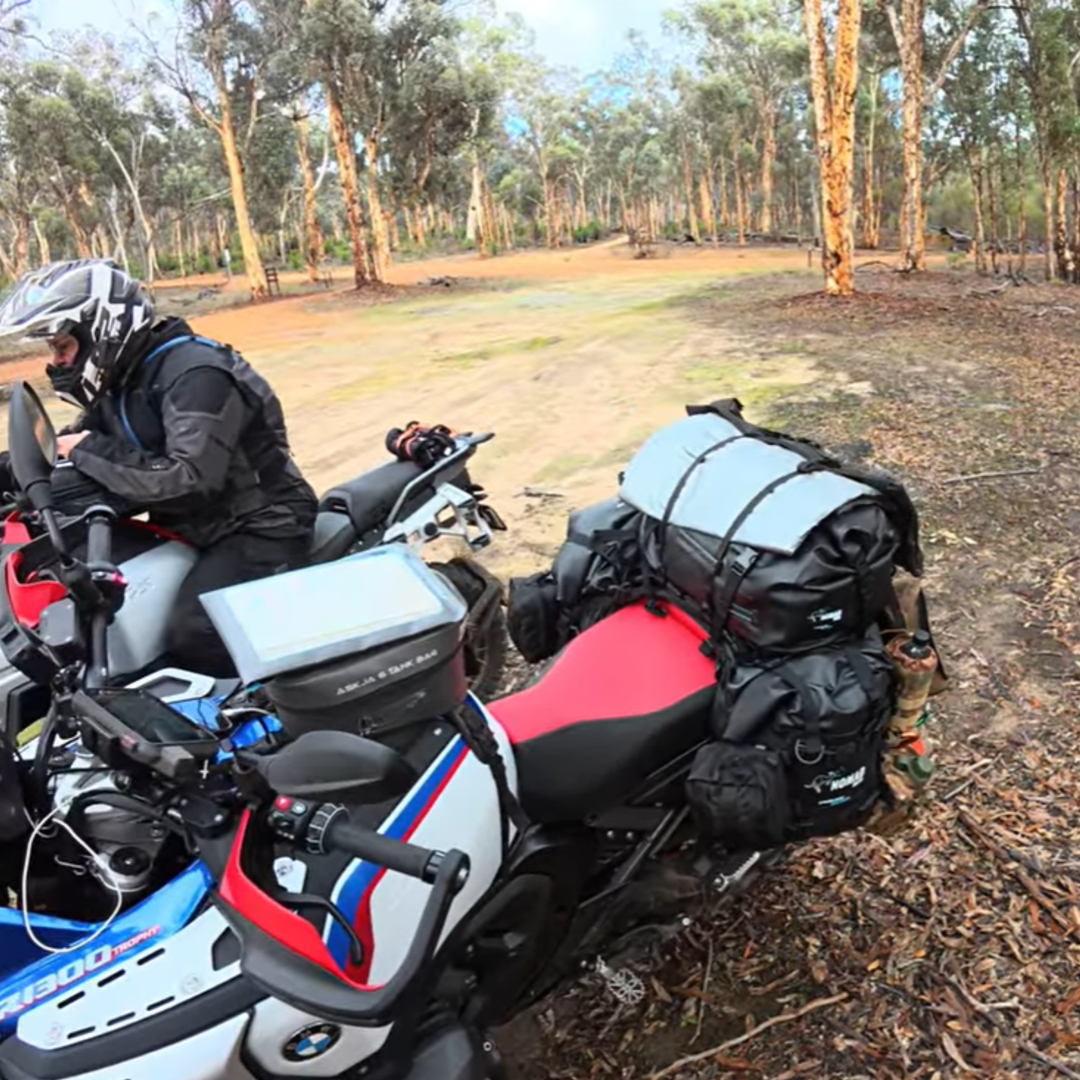 NOMAD MOTO