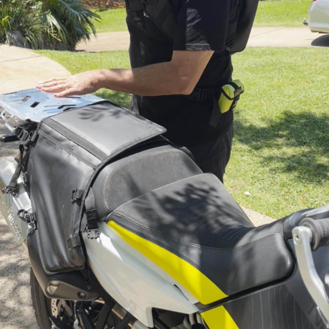 NOMAD MOTO Adjustable Stockman Rackless Base System - NOMAD MOTO