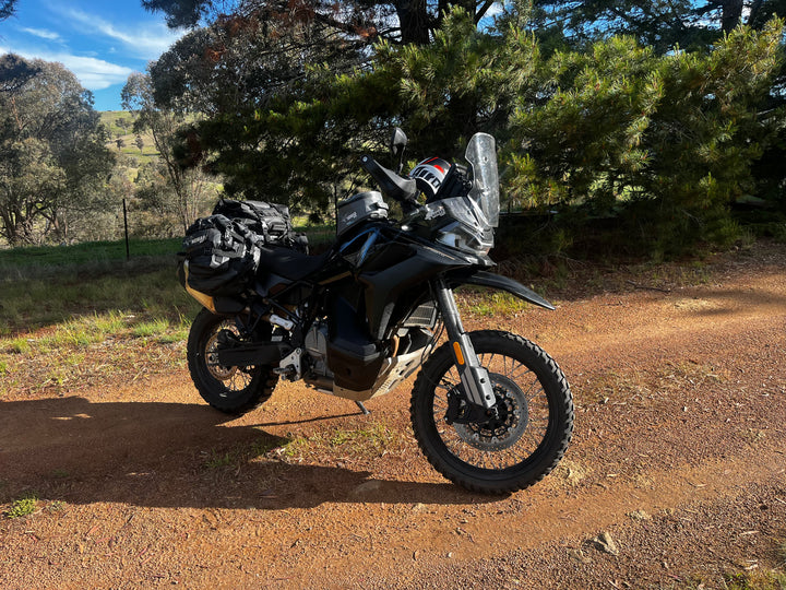 NOMAD MOTO DROVER TANK BAG and TANAMI BACKPACK COMBO - NOMAD MOTO