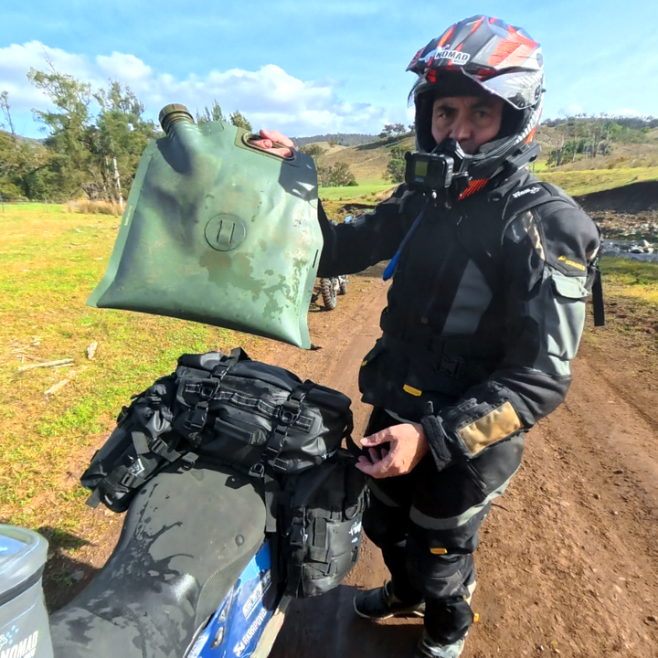 OUTBACK EXPEDITION UTILITY BLADDER + ROOSTRAPS™ 5L | EXPEDITION BUNDLE - NOMAD MOTO