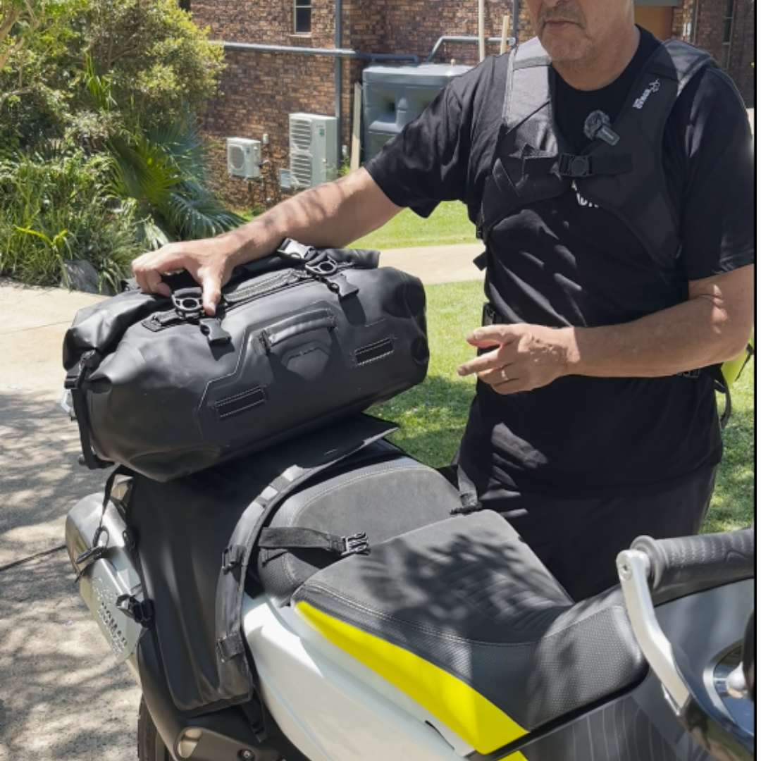 NOMAD MOTO Adjustable Stockman Rackless Base System